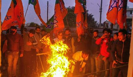 UP cop transferred after lathi-charge on BJP workers