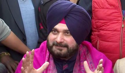 Day after resigning, Sidhu lauds Punjab CM Mann