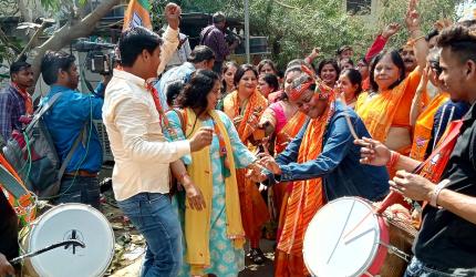 BJP clean sweep in Varanasi, Gorakhpur; SP in Azamgarh