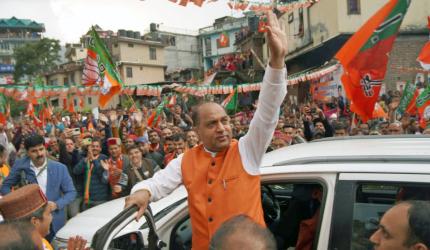 BJP eyes history, Cong tradition as HP votes tomorrow