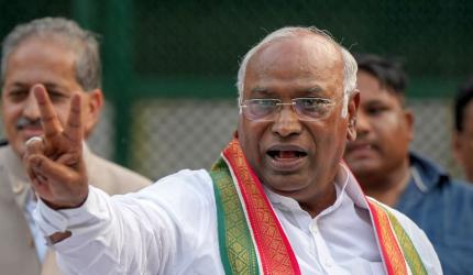 Kharge not invited to Prez G20 dinner, Rahul says...