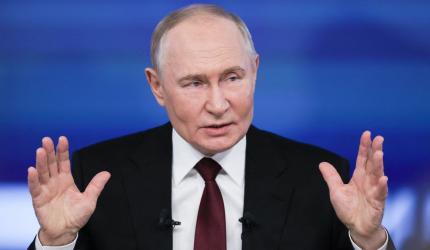 Putin ready to meet Trump, 'compromise' on Ukraine