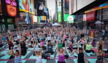 PIX: Yoga at New York's Times Square