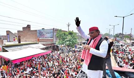 BJP preventing people from casting votes: Akhilesh