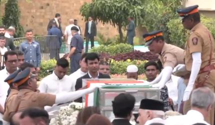 Tata's body taken to NCPA for people to pay tributes