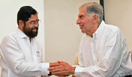 Maharashtra declares a day of mourning for Ratan Tata