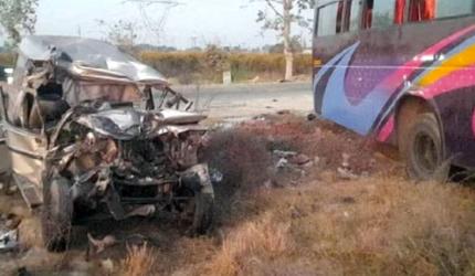 10 Kumbh devotees killed in car-bus collision 