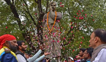 History in Minutes: Who Betrayed Chandra Shekhar Azad?