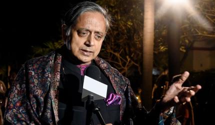 Quite shocking: Tharoor on Maha min's 'EVM' remark