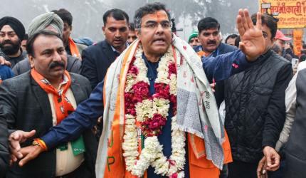 BJP's Parvesh Verma faces probe for distributing shoes