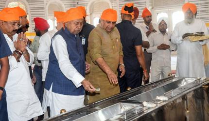 Nitish Kumar Prays For Victory