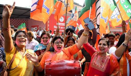 'Dholak, gulal, firecrackers': NDA celebrates Bihar victory