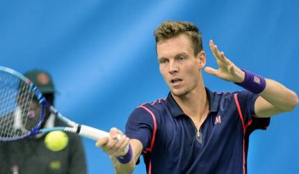 Stockholm Open: Berdych reaches final as Baghdatis pulls out