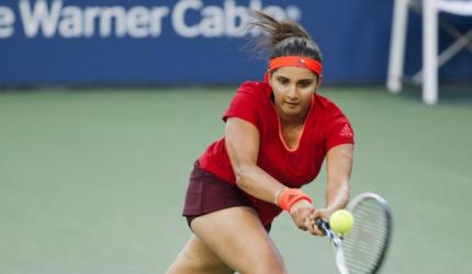 Sania continues to rule women's doubles rankings