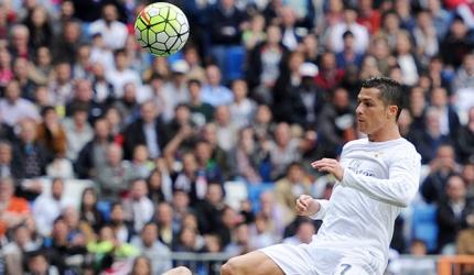 La Liga: Ronaldo sets goal record as Real thrash Eibar