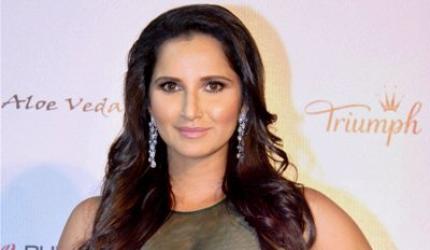 Sania Mirza turns up as jury at Femina Miss India