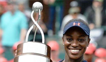 In-form Stephens beats Vesnina to claim Charleston title