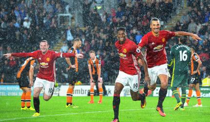 'United have momentum, confident ahead of Manchester derby'