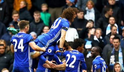 EPL PHOTOS: Ruthless Chelsea rally to sink Man City; Spurs down Swansea