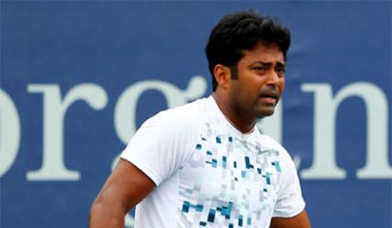 Paes-Chardy knocked out of Delray Beach Open