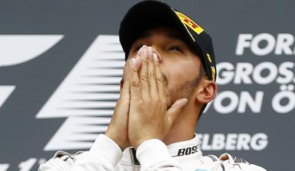 Spanish Grand Prix: Hamilton ends Vettel's pole run