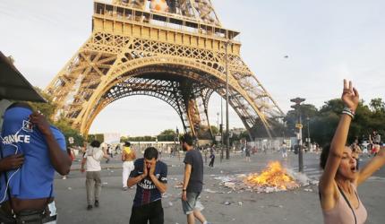 Euro 2016: Tear gas, water cannon used at fan zone