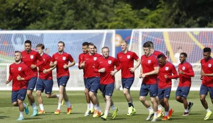 Euro 2016: England start campaign against Russia