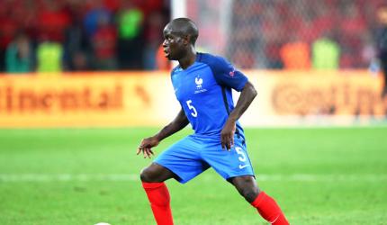 Soccer: Kante returns to contact training at Chelsea 