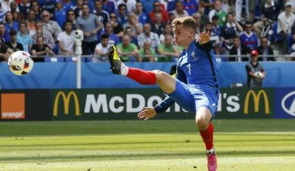 Euro 2016: France's Griezmann spreads wings with perfect timing