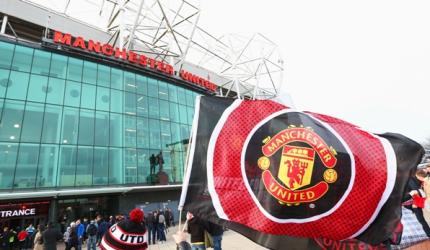 Coronavirus: Manchester United, Wolves to aid NHS