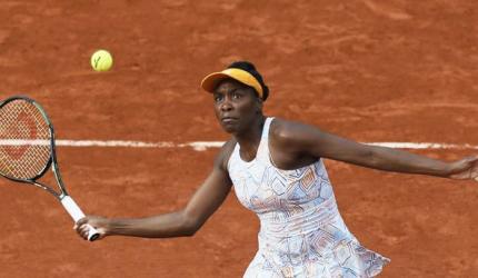 Venus counting her blessings as she advances at Roland Garros