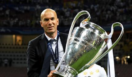 Heroic Zidane assured place in Real hearts