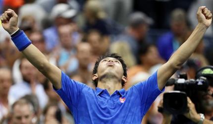 SHOCKING! Nishikori upsets Murray to reach US Open semis