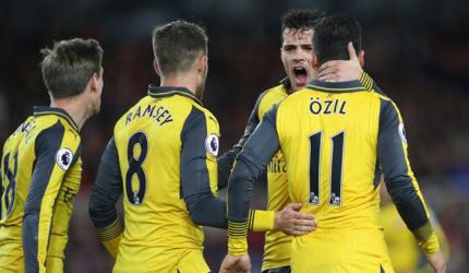 Arsenal keep Champions League hopes alive with Boro win