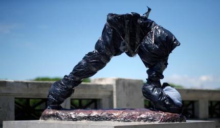 PHOTOS: Lionel Messi statue in Buenos Aires broken in two