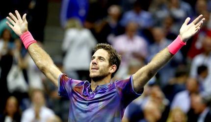 US Open: Del Potro knocks out Federer to set up Nadal semis