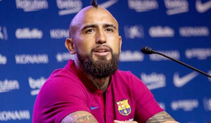 Football: Inter sign Vidal from Barcelona for 1m euros