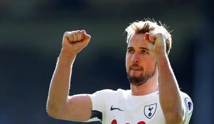 EPL PHOTOS: Late Kane header gives Tottenham victory at Palace