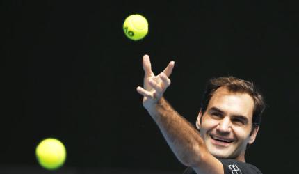 Day 2 at Aus Open: Federer, Djokovic in action on day of returns