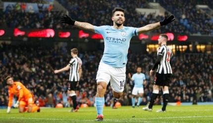 PHOTOS: Aguero treble gets City back on track; United keep up chase