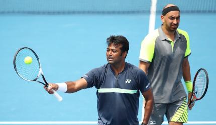 Paes-Raja go down tamely in Aus Open pre-quarters