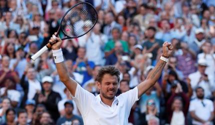 Wawrinka upsets Dimitrov after girlfriend Vekic ousts Stephens