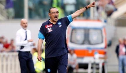 Former Napoli manager Sarri replaces Conte at Chelsea