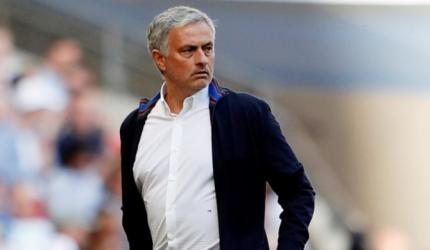 Manchester United are not a team, says Mourinho