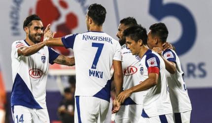 ISL: Chhetri scores twice as Bengaluru trounce Pune