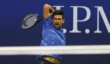 US Open PIX: Djokovic, Federer, Serena romp into last 16