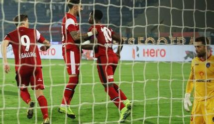 Indian Football Roundup: Delhi Dynamos hold NorthEast; East Bengal's title hopes alive