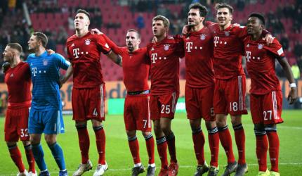 Football PIX: Coman rallies Bayern to victory; Juventus cruise