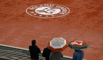 French Open to allow fans in stands at the tournament