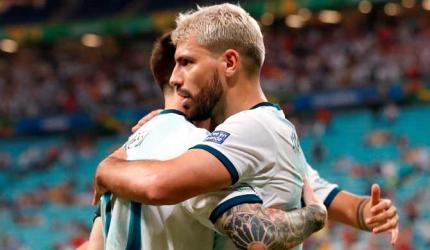 Copa America: Argentina enter last eight; Colombia win